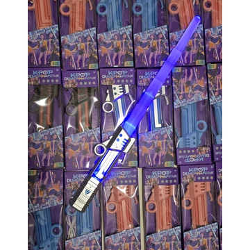 KPOP Demon Hunters – Ezüst–kék markolatos színváltós LED fénykard (74 cm, USB-C, több funkció)