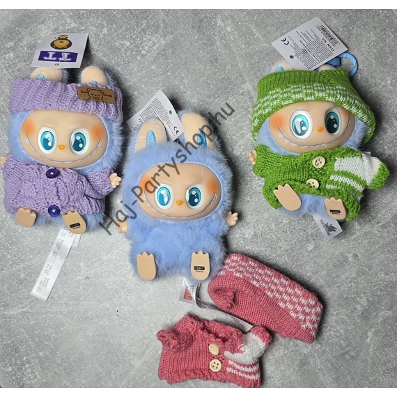 Labubu világoskék figura többféle öltözékben